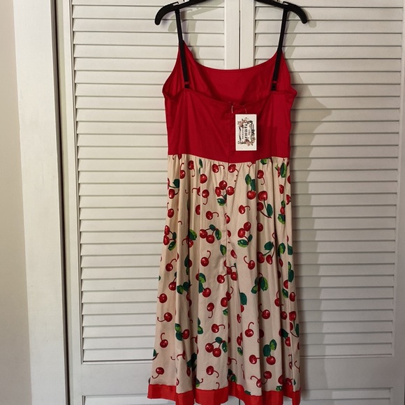 Rockabilly Dress with Cherries - Picture 2 of 7